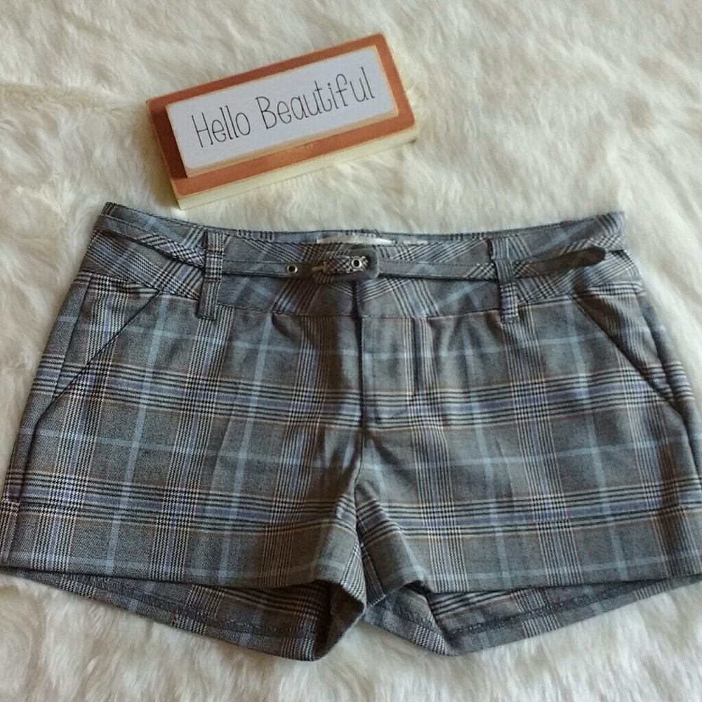 Guess Plaid shorts