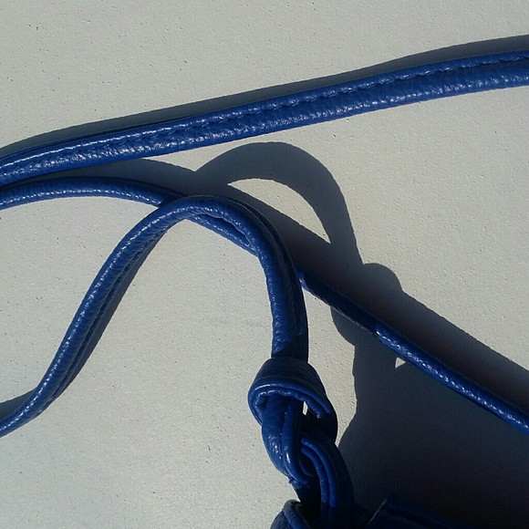 BLUE LEATHER CROSS BODY TASSLE PURSE - Picture 6 of 6