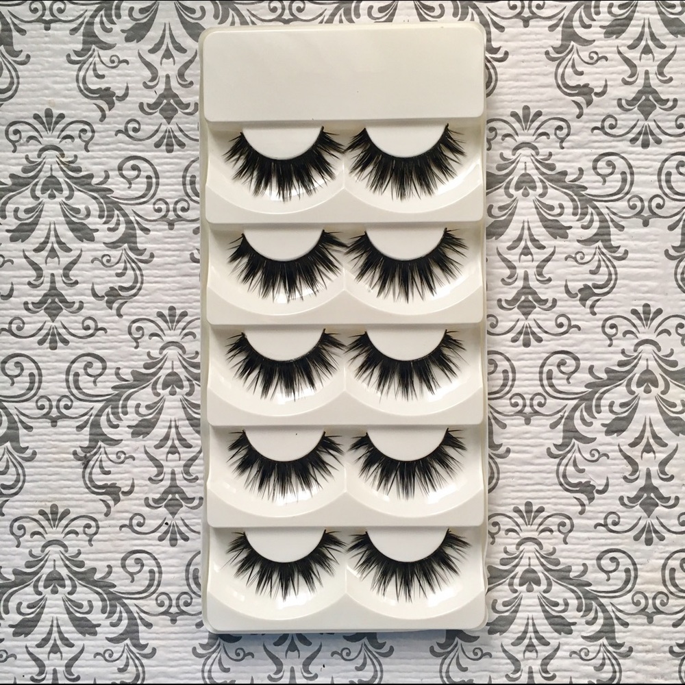 5 pairs of fake lashes
