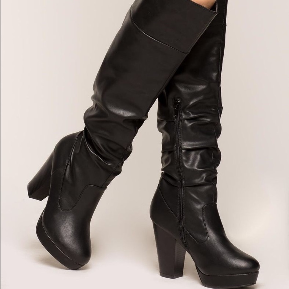 👢NEW! Loving It Boots👢