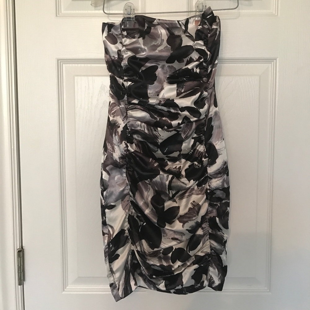 Windsor black and white strapless dress