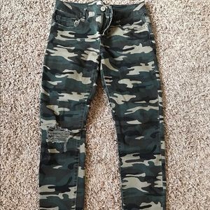 Camo pants