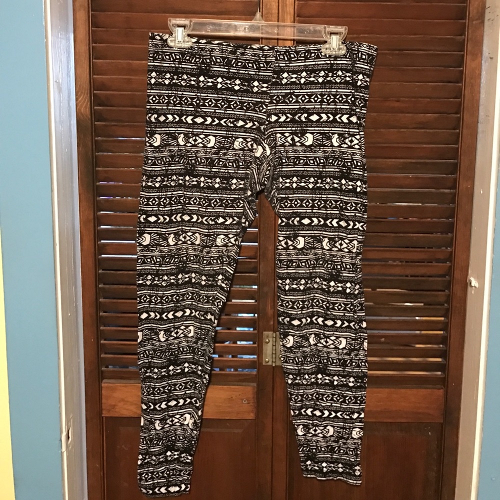 Aztec Leggings (M/L)