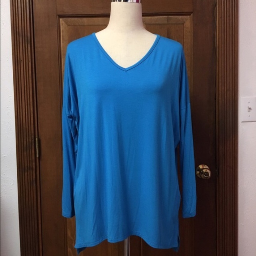 🔴Teal Bamboo top “M”