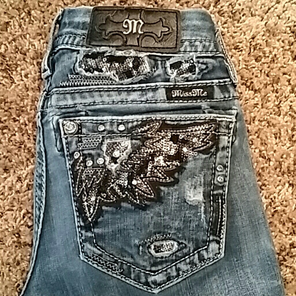 Beautiful Boot Cut Miss Me jeans!