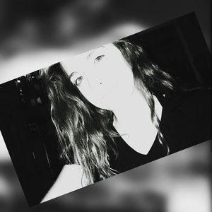 Meet your Posher, Carly