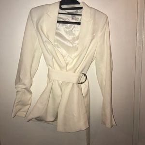 New H&M white blazer