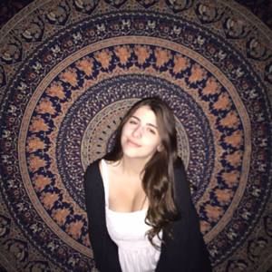 Meet your Posher, Genevieve