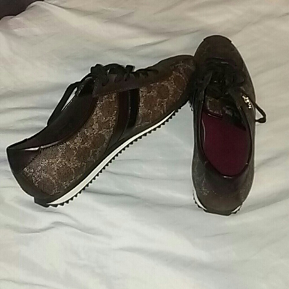Coach shoes size 10 - Picture 3 of 3
