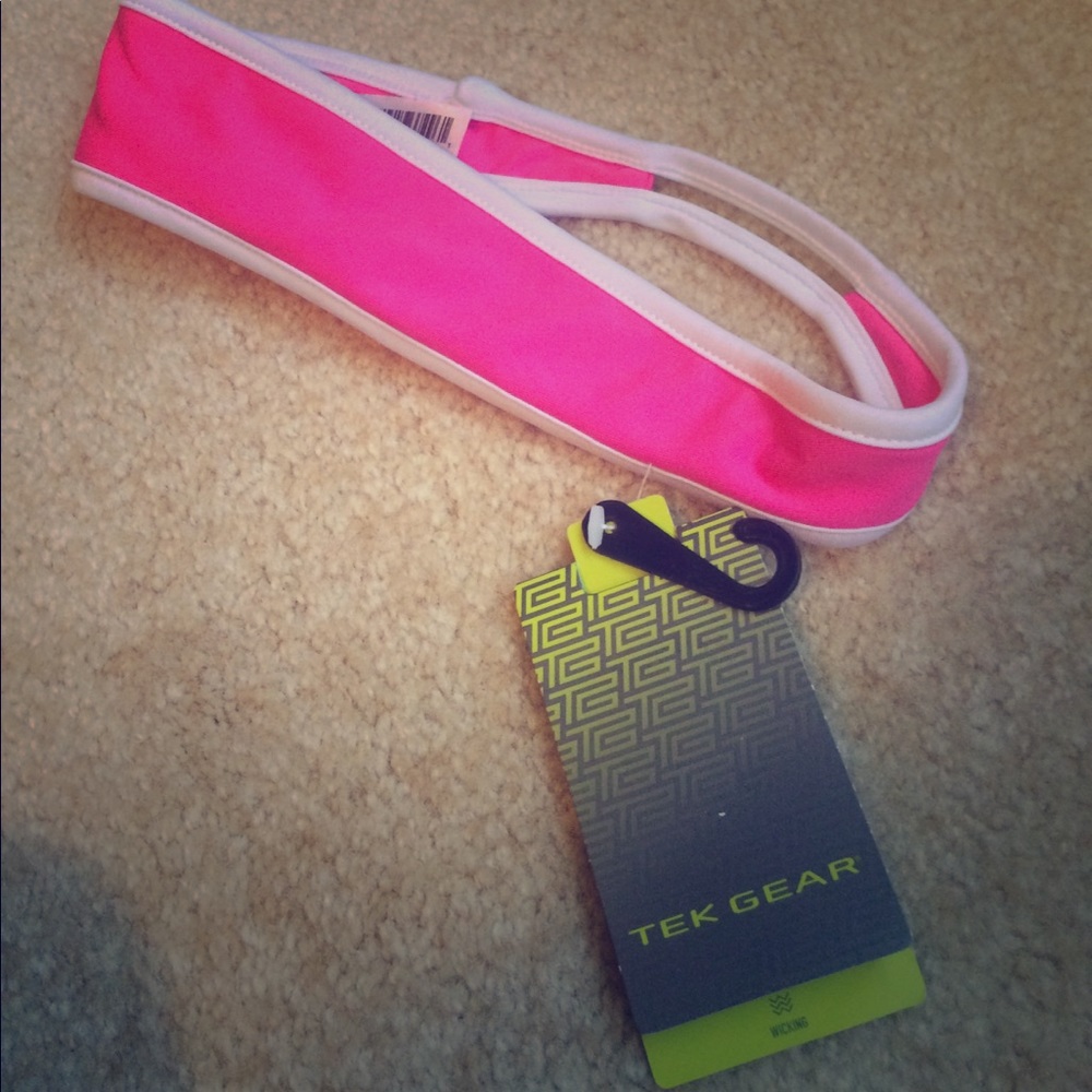 NWT Tek Gear athletic headband **EASY TO BUNDLE**