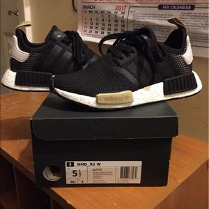Adidas NMD Womens Sz.5.5