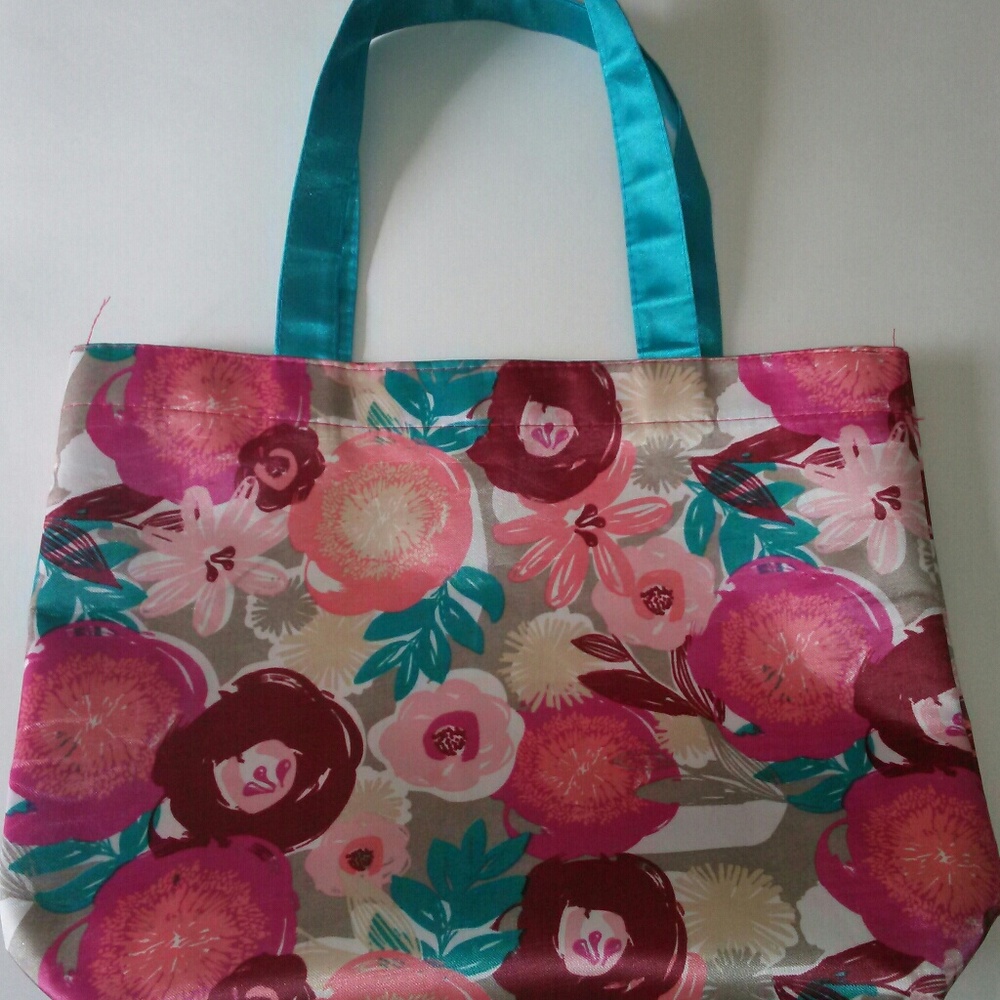 Satin Floral Bag So Cute For Spring Summer!