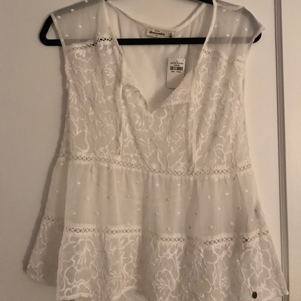 Abercrombie, NWT. Girls top.