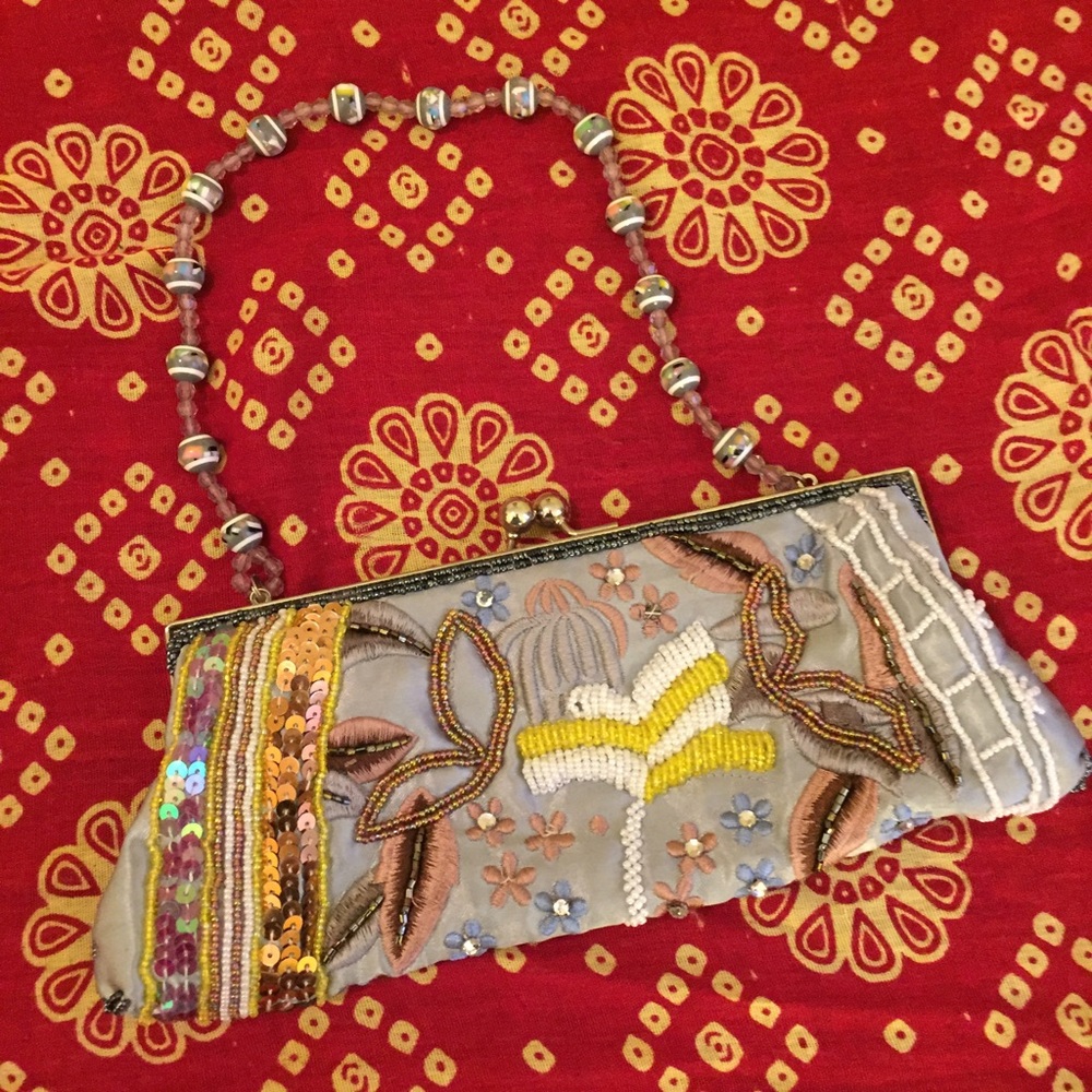 Beaded shoulder bag