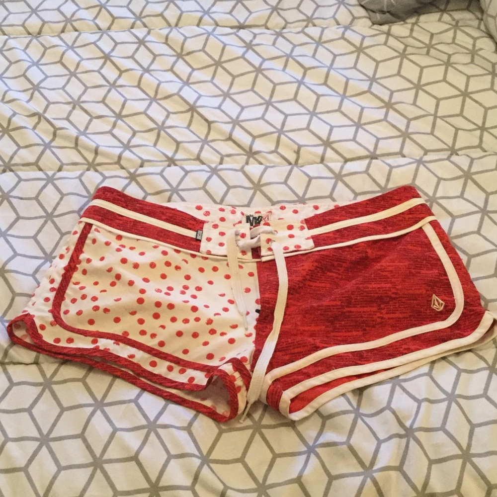LAST CHANCE, Volcom Swimming Shorts, Size 7