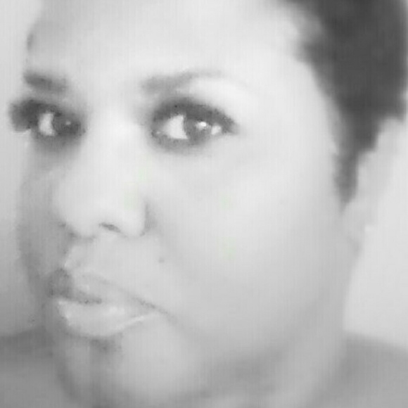 Meet your Posher, Gracie - Picture 6 of 8