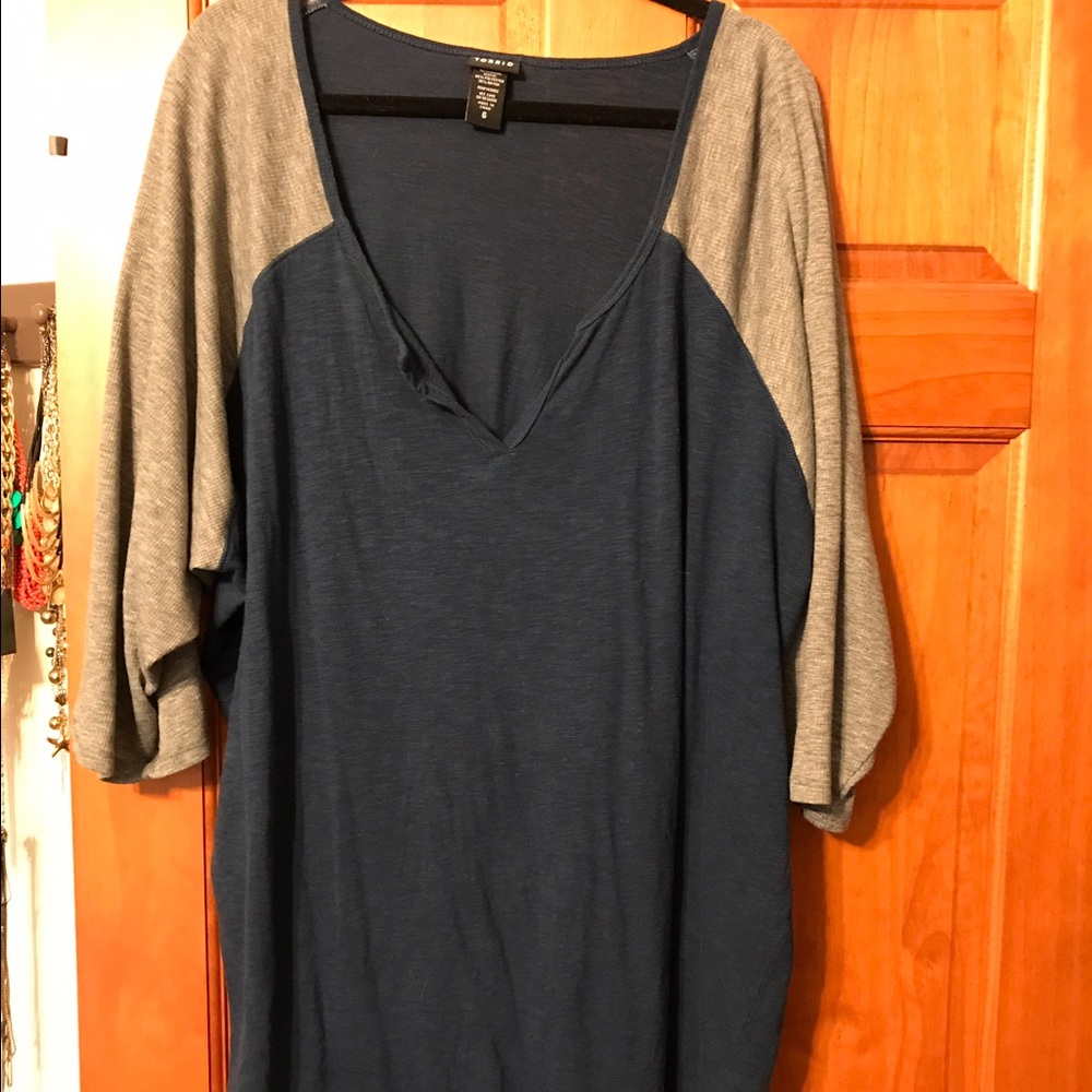 Vneck Raglen shirt