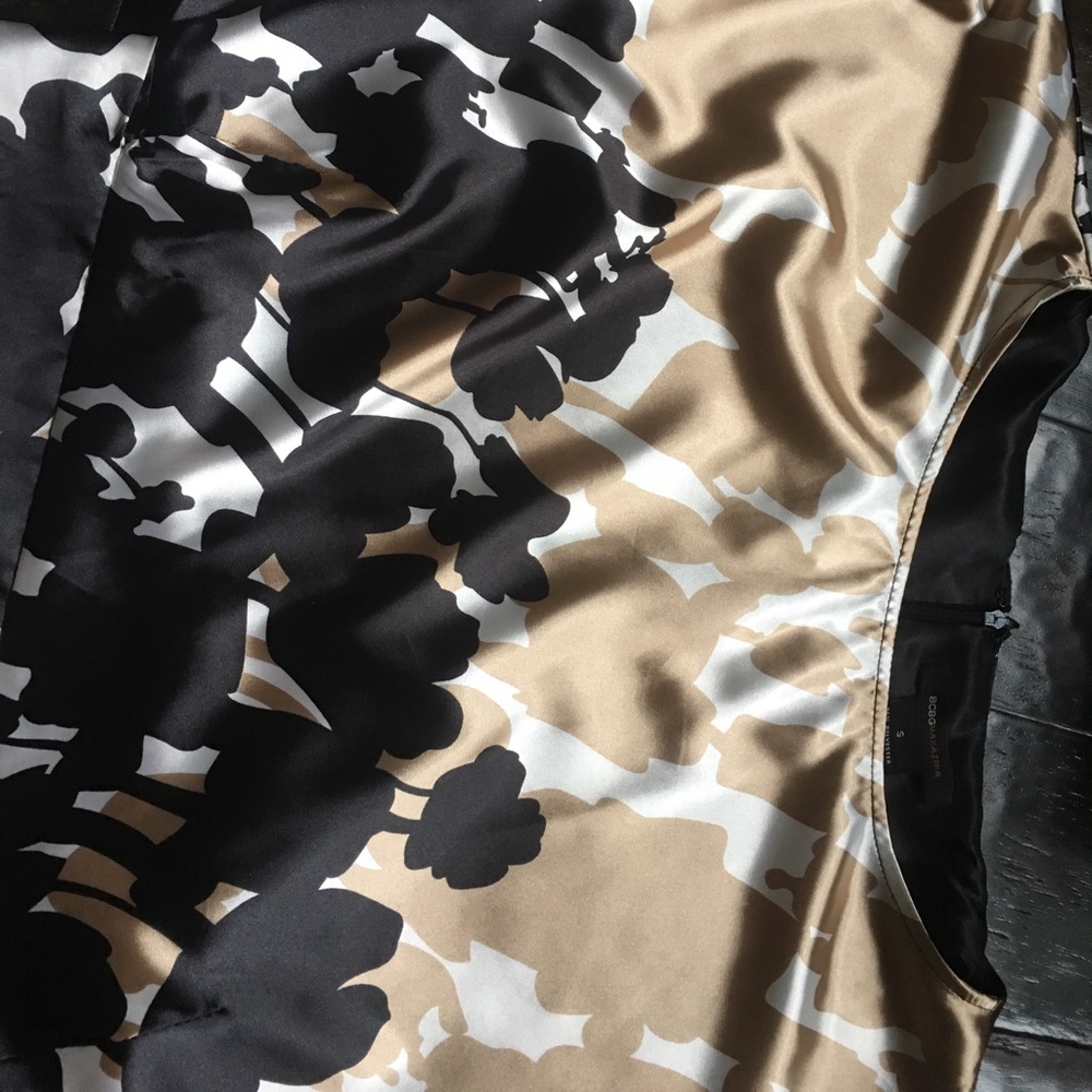 BCBG Tunic - Picture 3 of 4