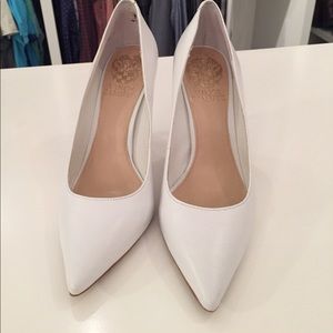 Vince Camuto VC NORIDA pumps