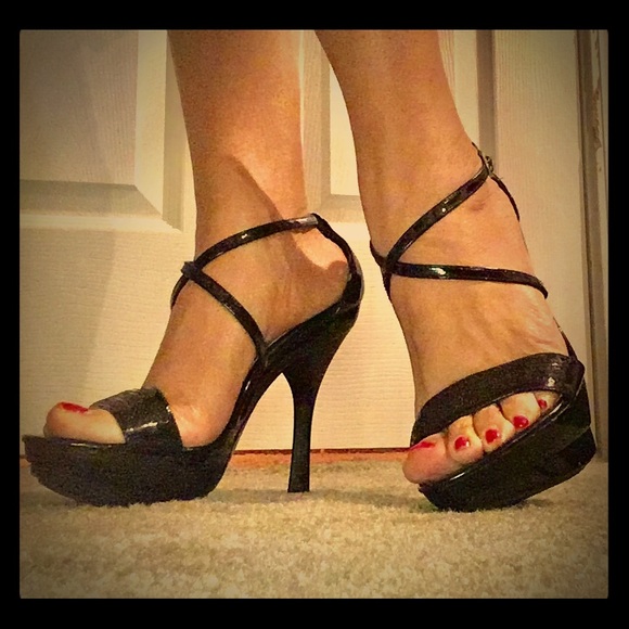 Shoes - Picture 3 of 3