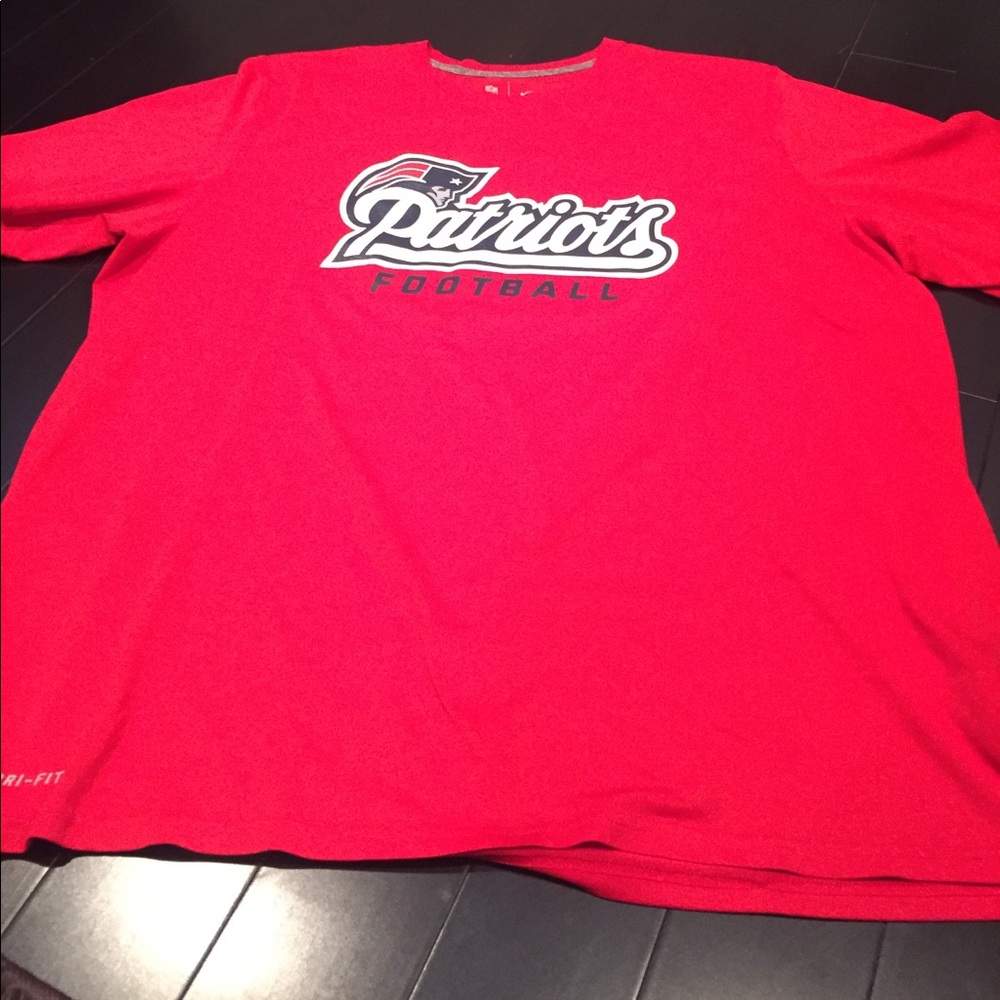 Men's Patriots Tee