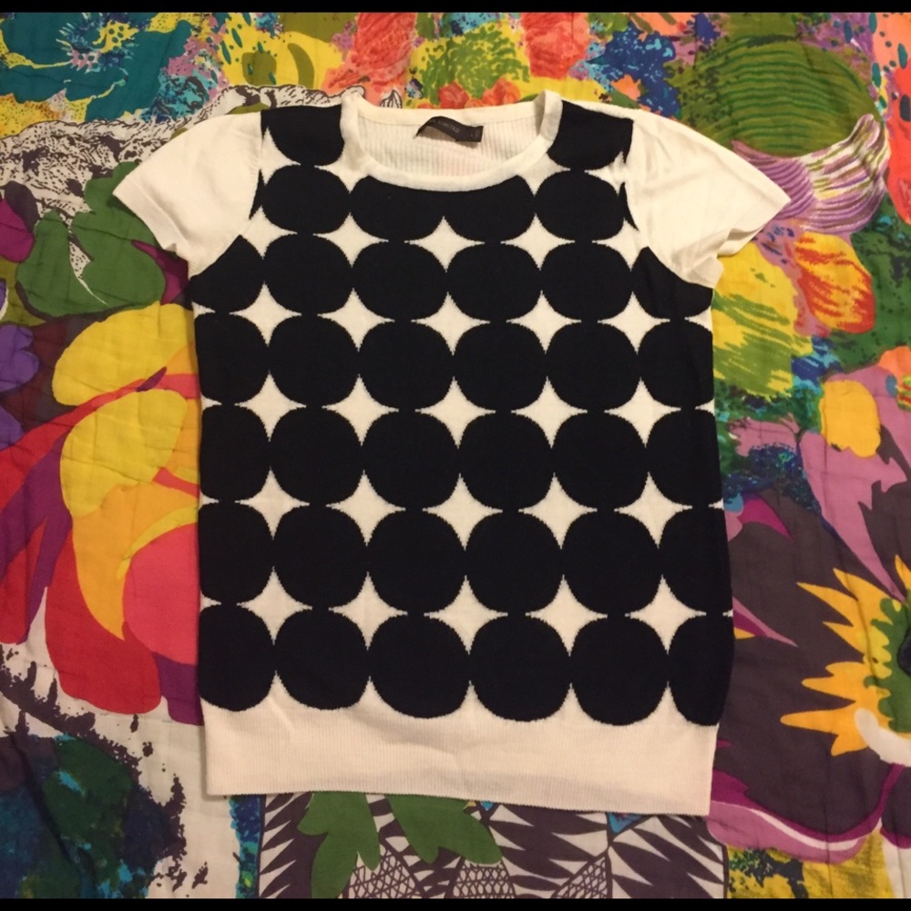 The Limited Short Sleeve Mod Sweater