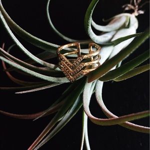 Stella & Dot Pave Chevron ring