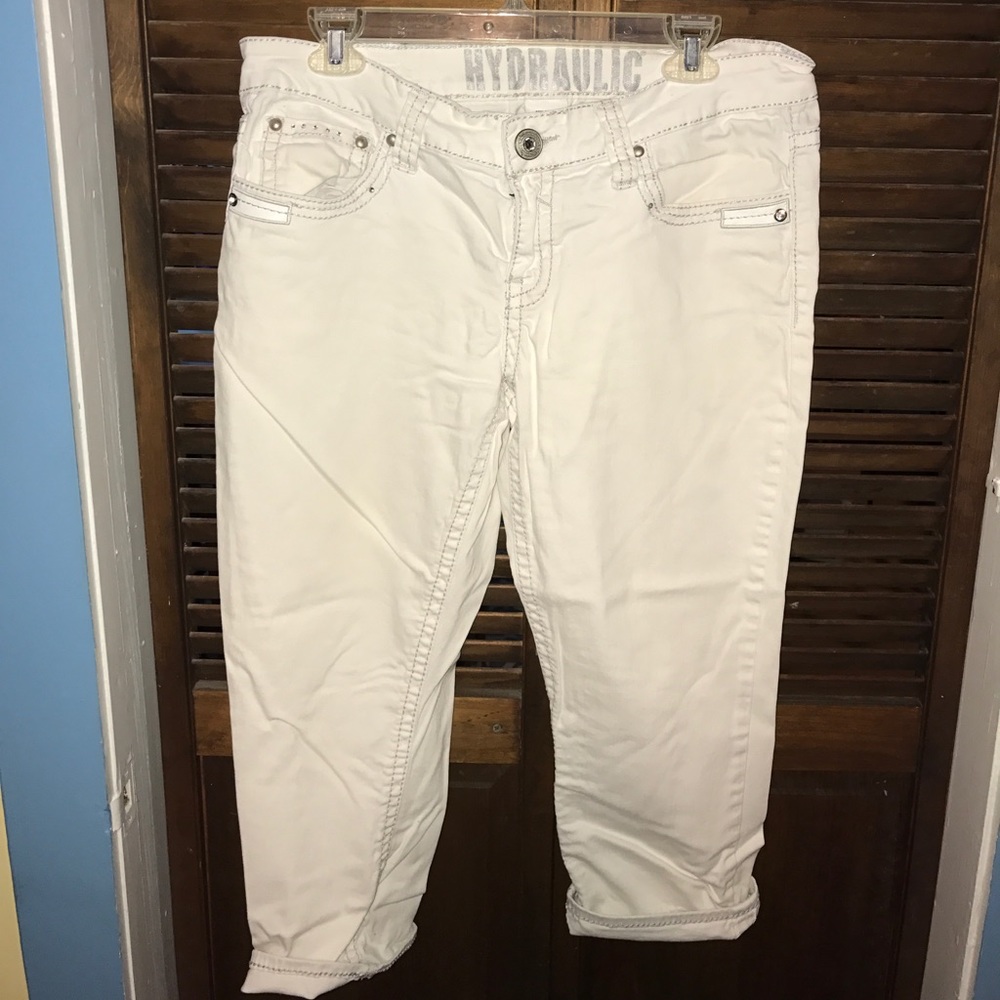 White Capri Jeans