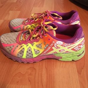 Asics Gel-Noosa Tri 9, Size 10