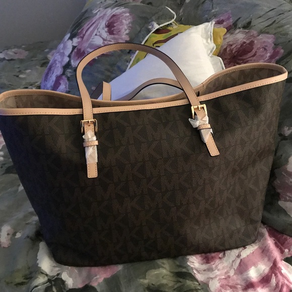 SOLD - Picture 4 of 4