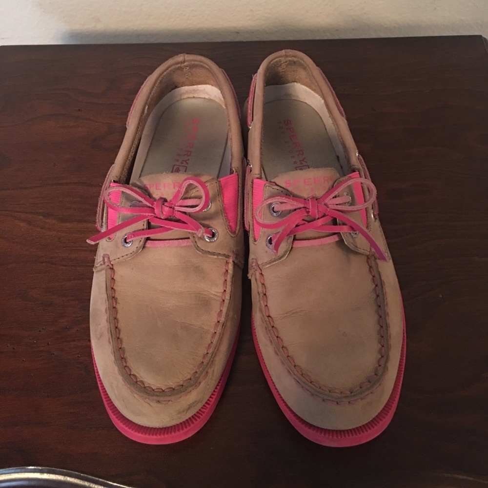 Tan and pink Sperry's