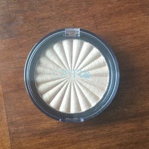 Ofra Cosmetics Highlighter in Rodeo Drive