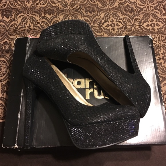 Heels - Picture 3 of 3