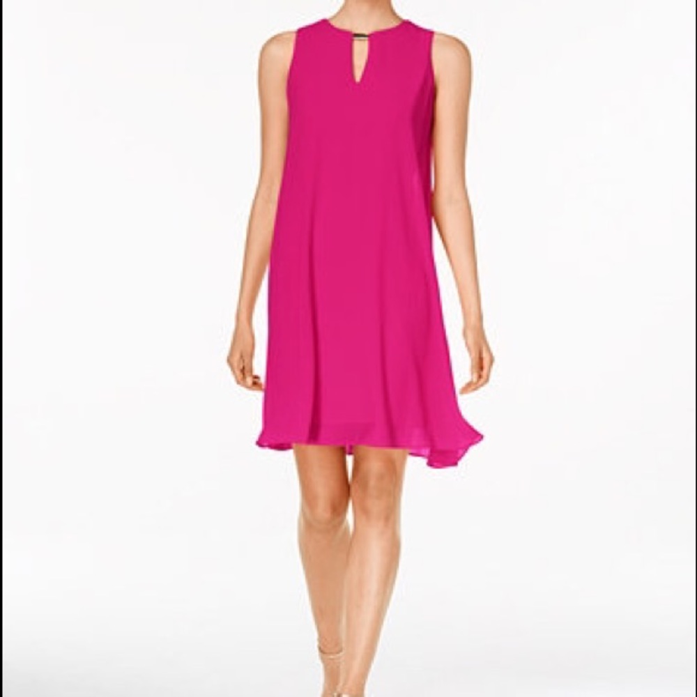 VINCE CAMUTO Hardware-Detailed Float Dress