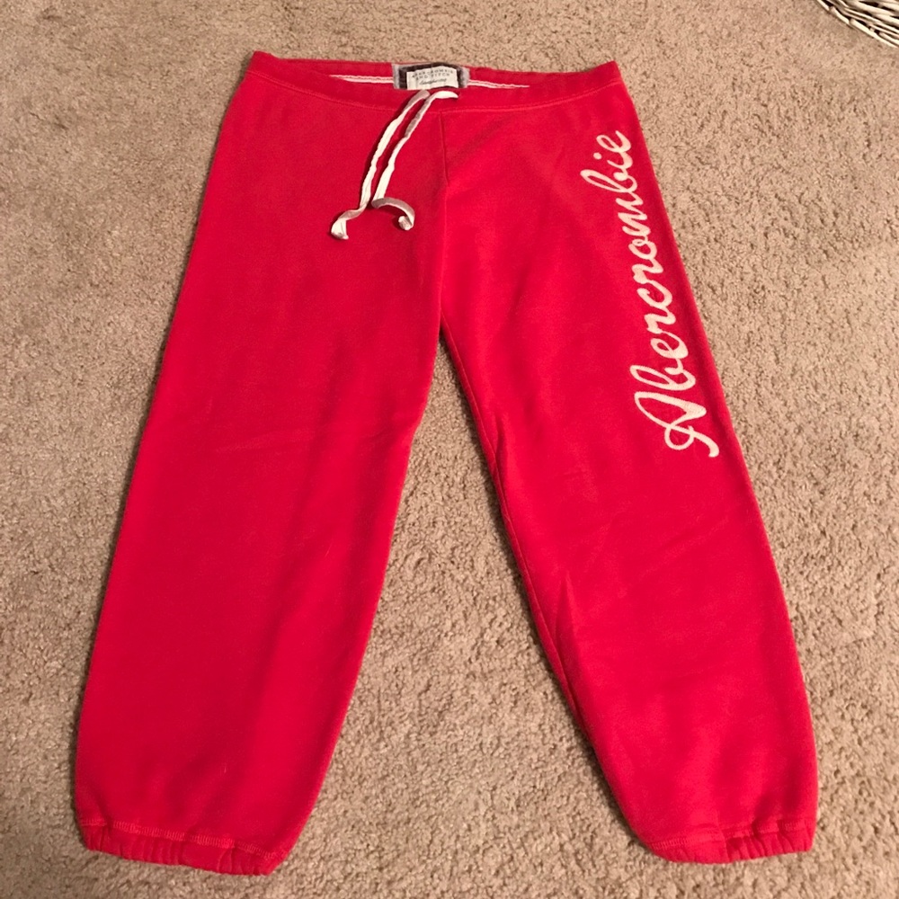 Abercrombie and Fitch cropped sweatpants