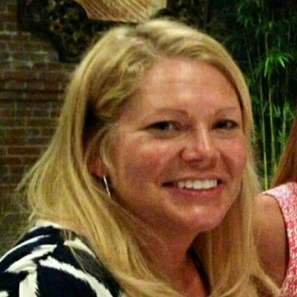 Meet your Posher, Christine - Picture 2 of 2