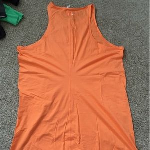 Under Armour muscle workout tank