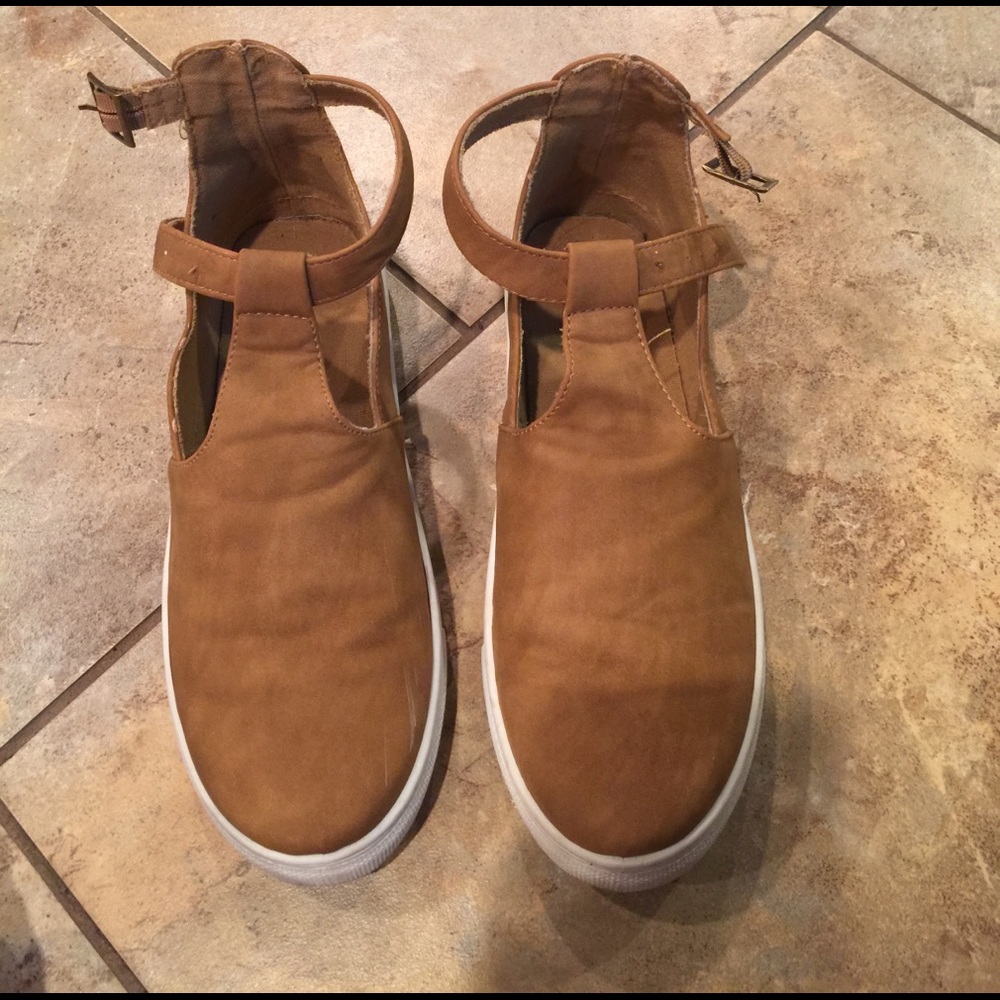 Boutique Brand Tennies