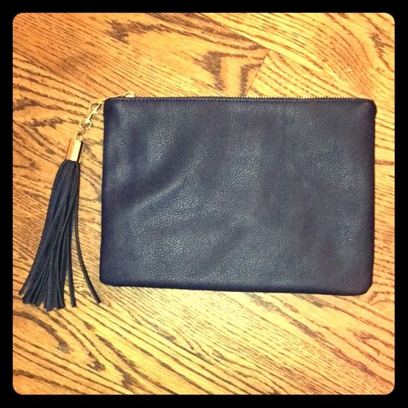 Merona tassel clutch in navy blue, NWOT - Picture 1 of 6