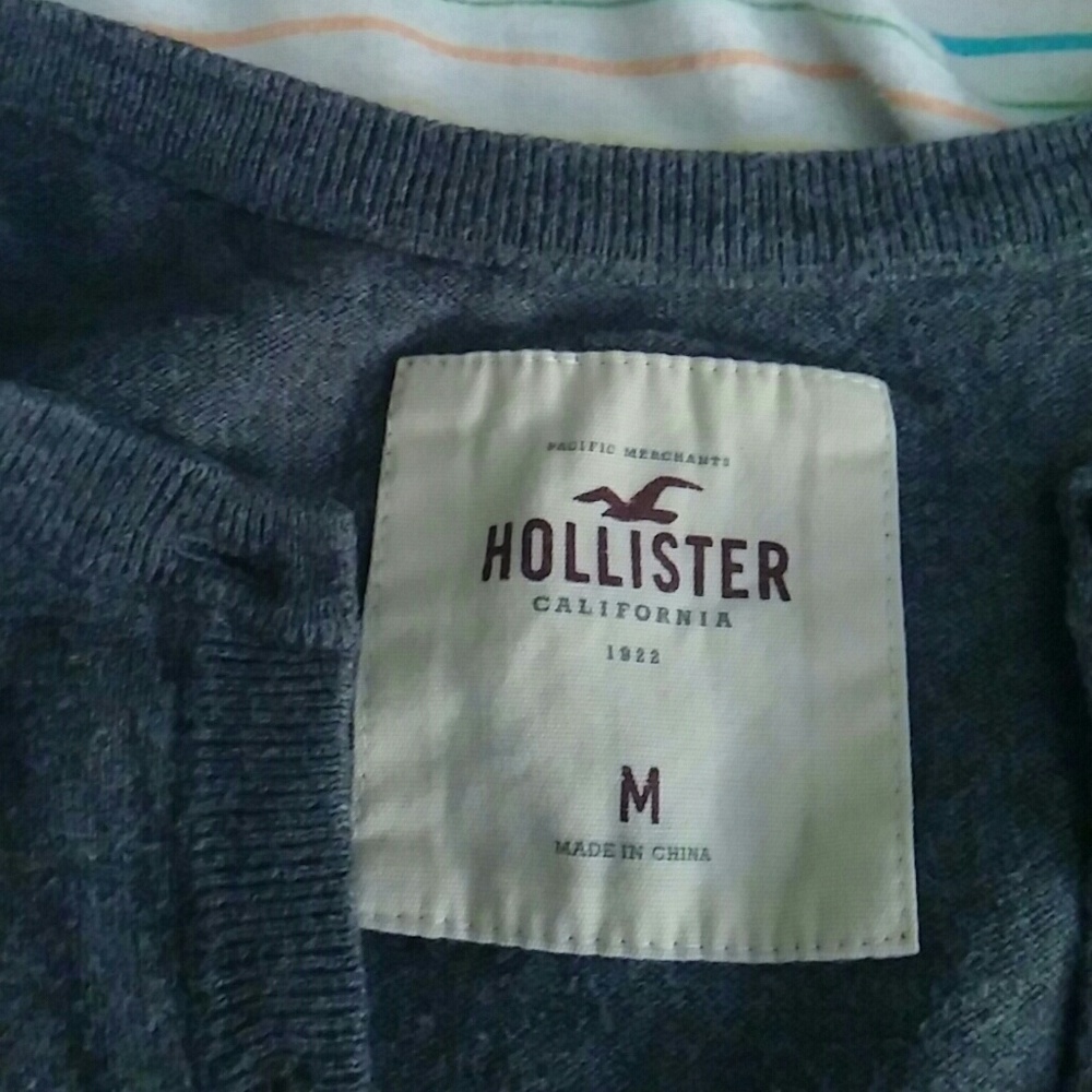 Cardigan - Picture 2 of 4