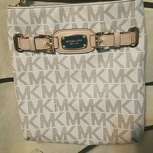 Michael Kors Crossbody Bag