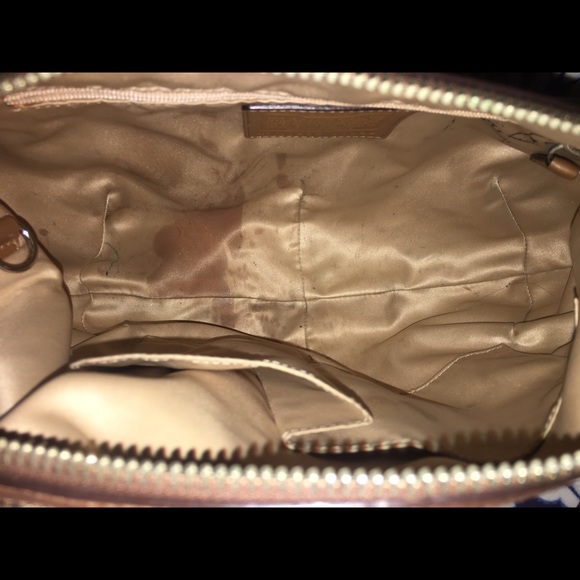 Coach shoulder bag color tan - Picture 3 of 3