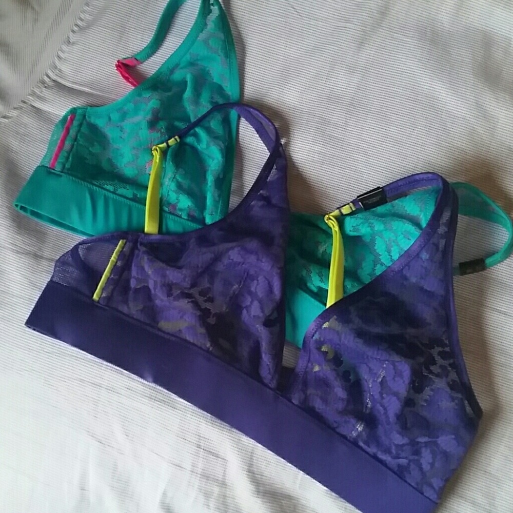 2 Victoria Secrets Bralette's - Picture 4 of 4
