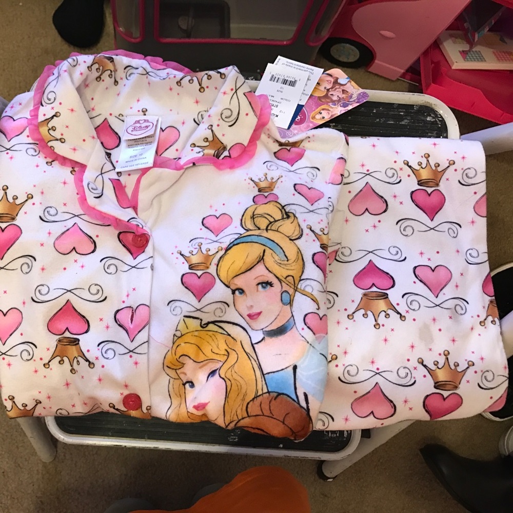Disney princess pajamas set