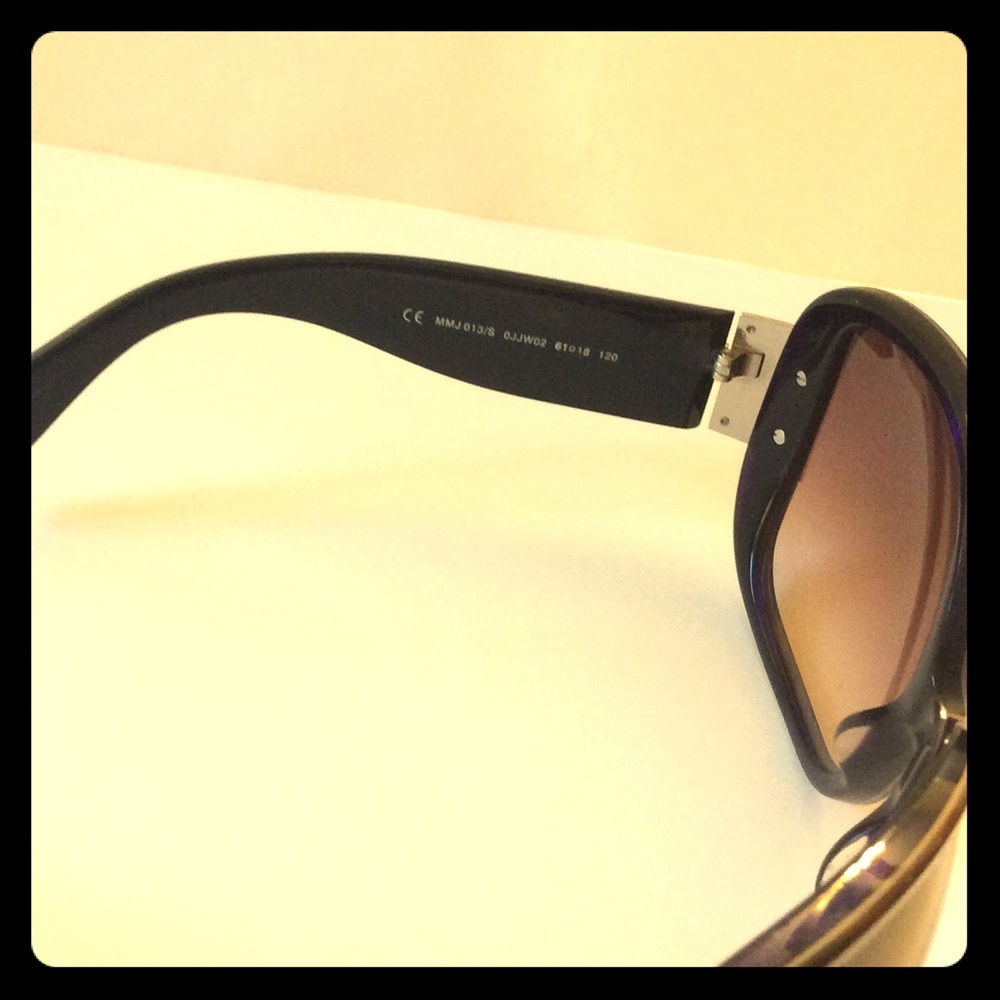 MARC BY Marc Jacobs sunglasses - Picture 6 of 8