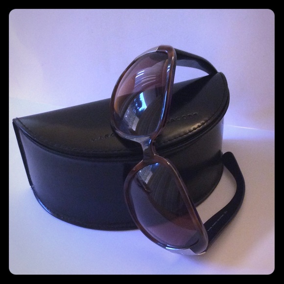 MARC BY Marc Jacobs sunglasses - Picture 3 of 8