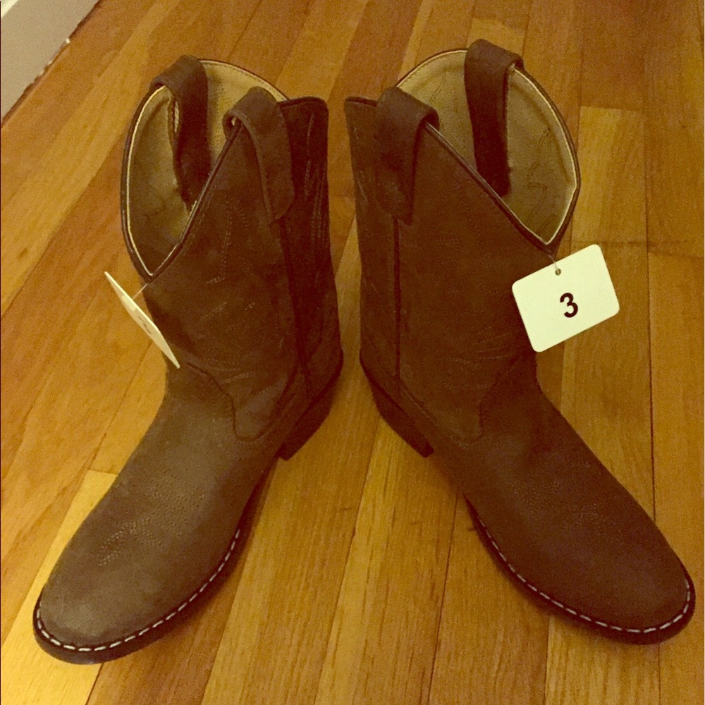 Genuine leather Nashville cowgirl boots NWT