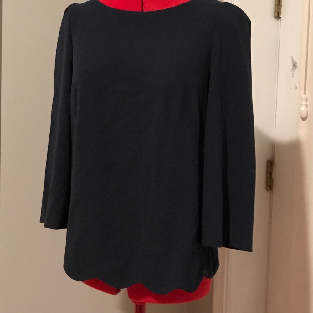 Navy scalloped Ann Taylor blouse