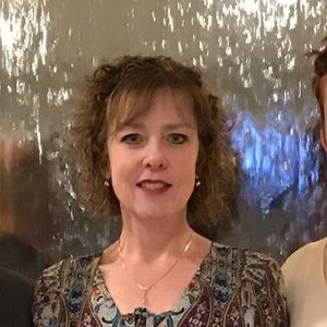 Meet your Posher, Debbie