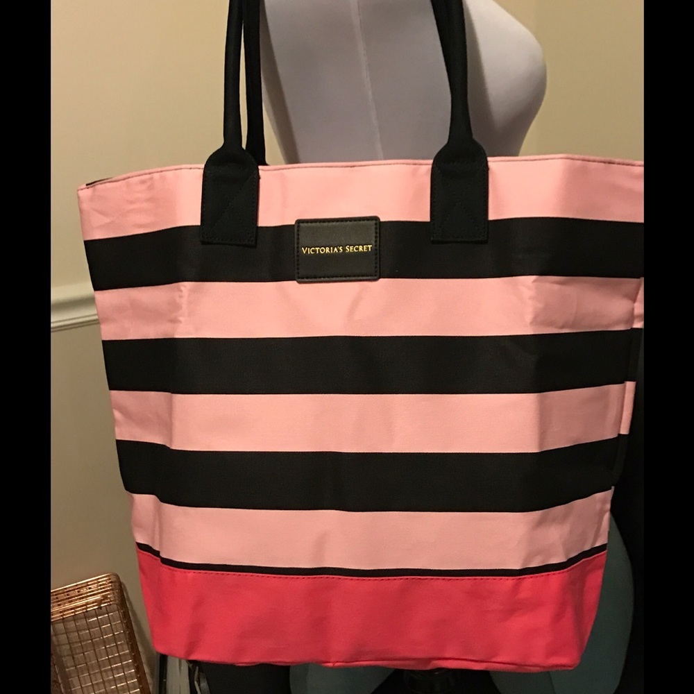 Brand new Victoria's Secret tote 👜